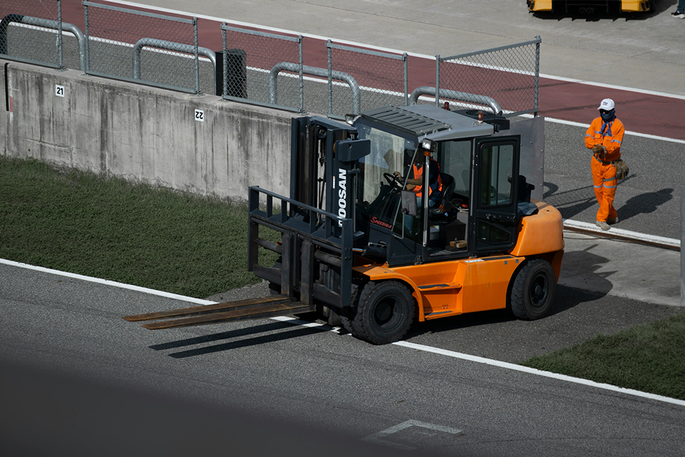 electric forklift